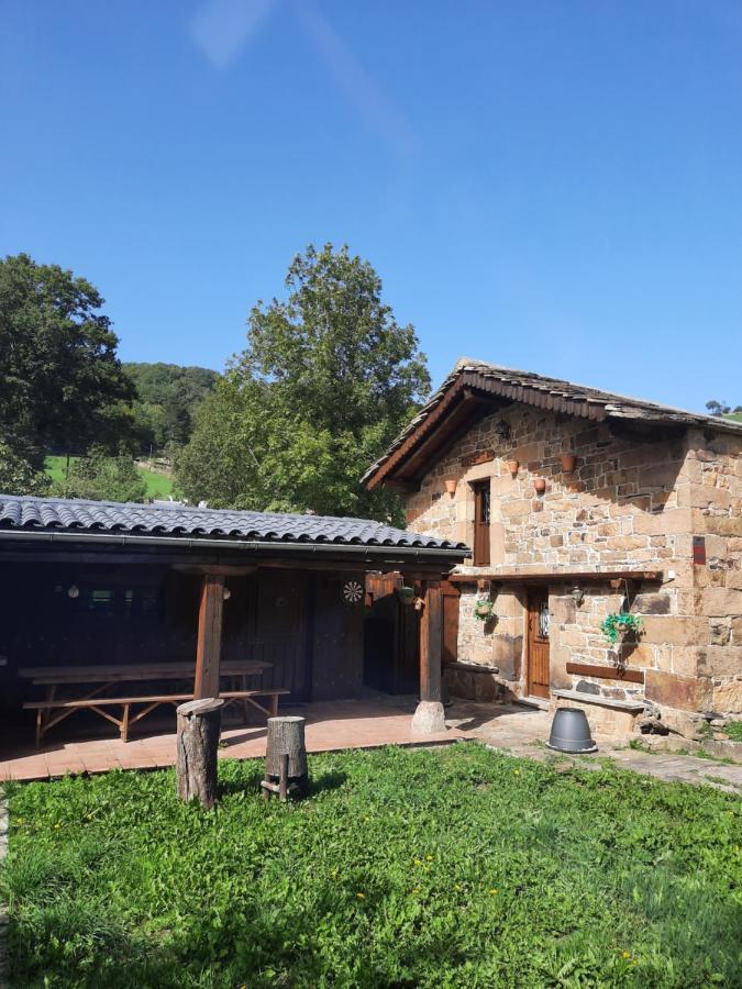 Cabana Pasiega La Quemada San Pedro Del Romeral Bagian luar foto