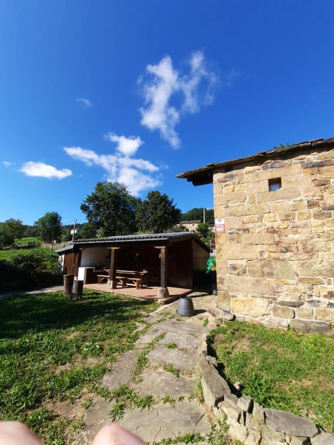 Cabana Pasiega La Quemada San Pedro Del Romeral Bagian luar foto
