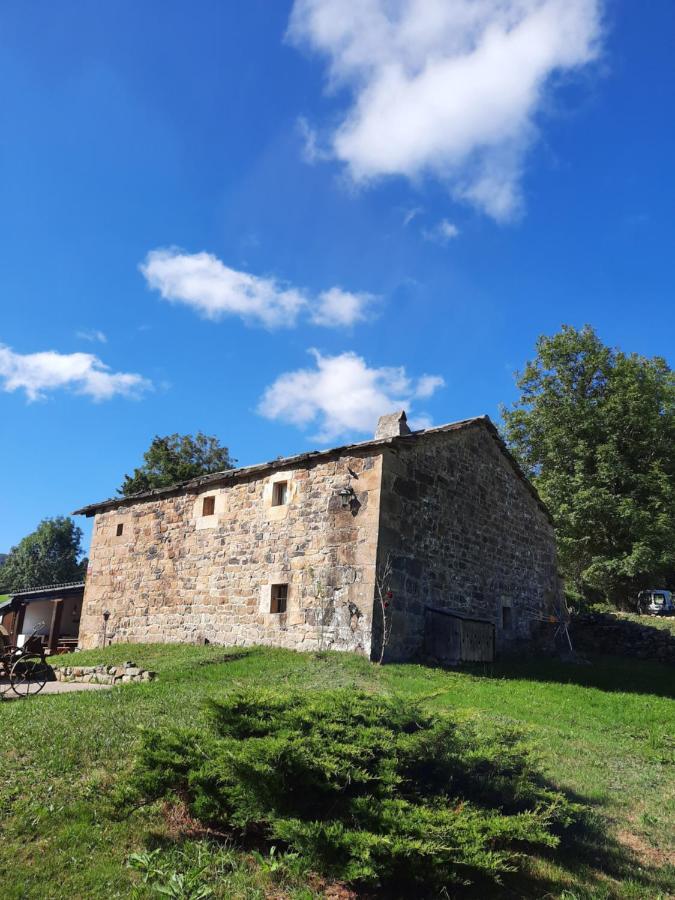 Cabana Pasiega La Quemada San Pedro Del Romeral Bagian luar foto